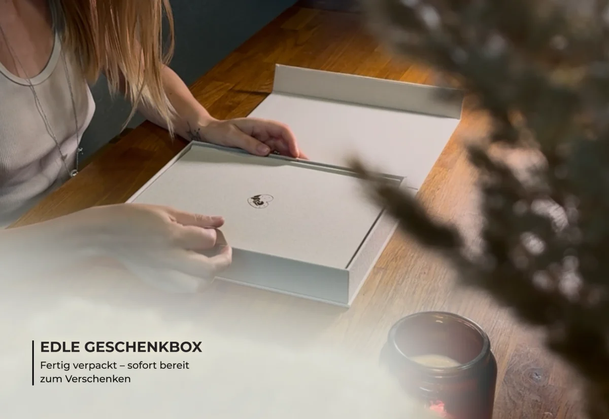 Geschenke zur Geburt: Was 6 Kulturen besser wissen 5 Mriella Piccolo Erinnerungsalbum in edler Geschenkbox